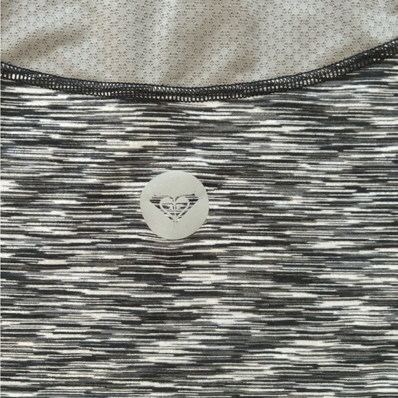 Roxy Dry Flight Grey quarter-zip long sleeve athletic top women’s size medium - Picture 7 of 7